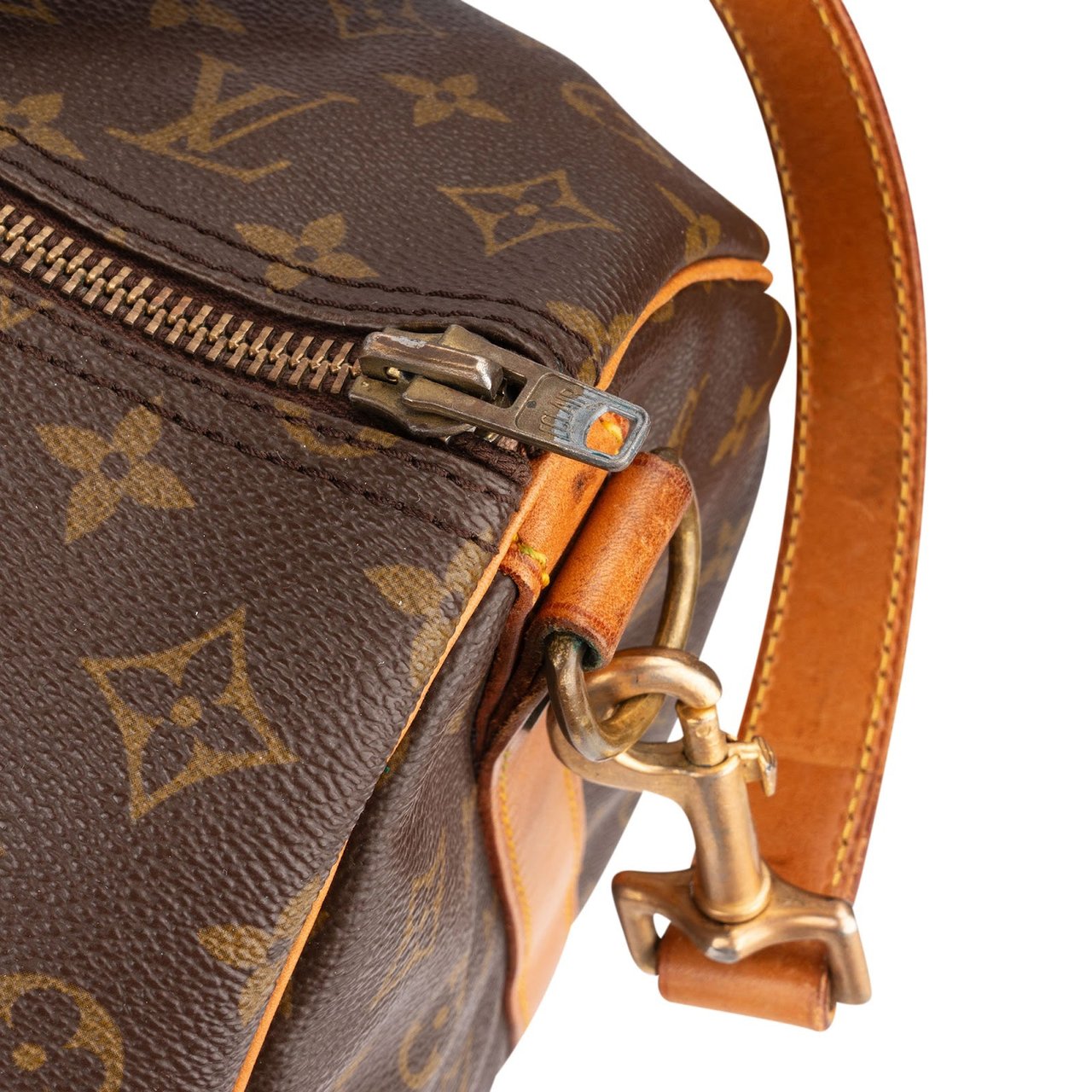 Louis Vuitton Monogram Canvas Keepall 60 Bandoulière Travel Bag Bruin