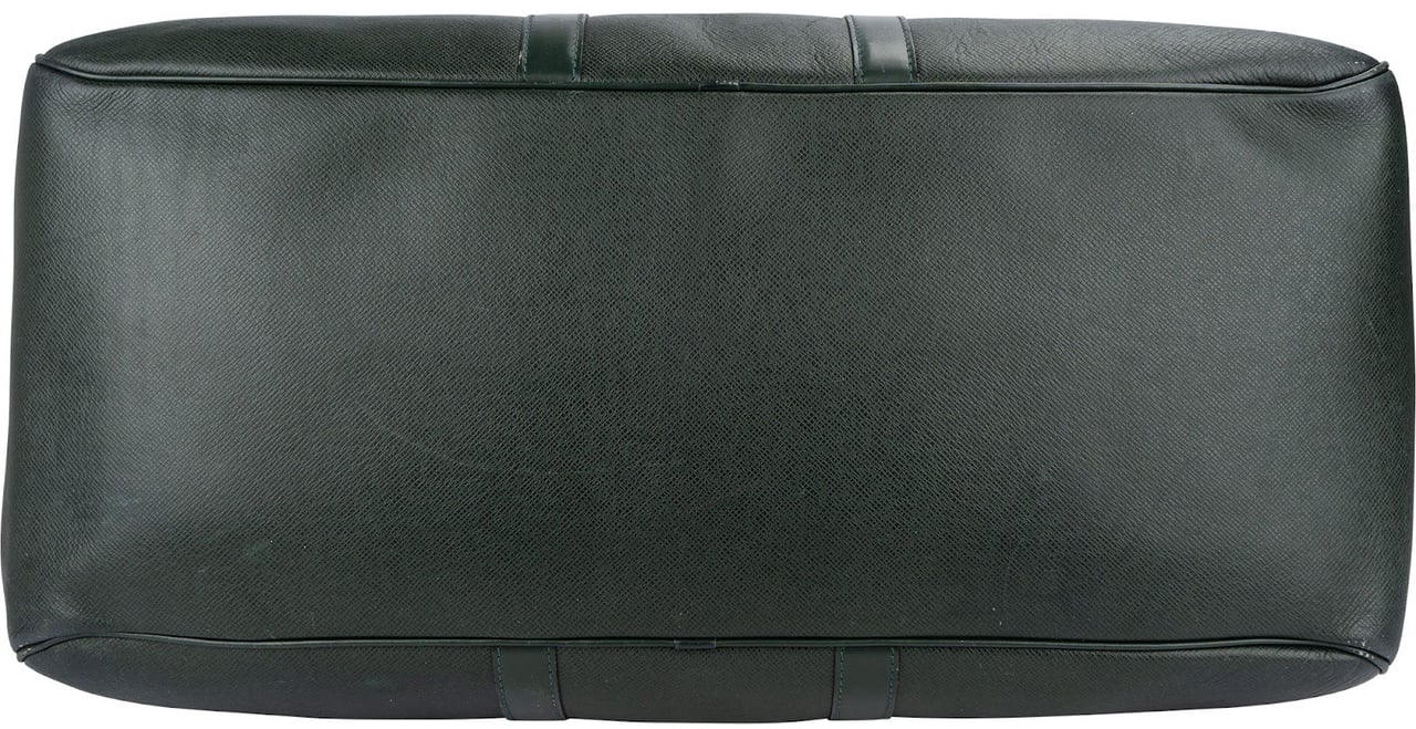 Louis Vuitton Louis Vuitton Green Taiga Leather Kendall 55 Bandoulière Travel Bag Groen