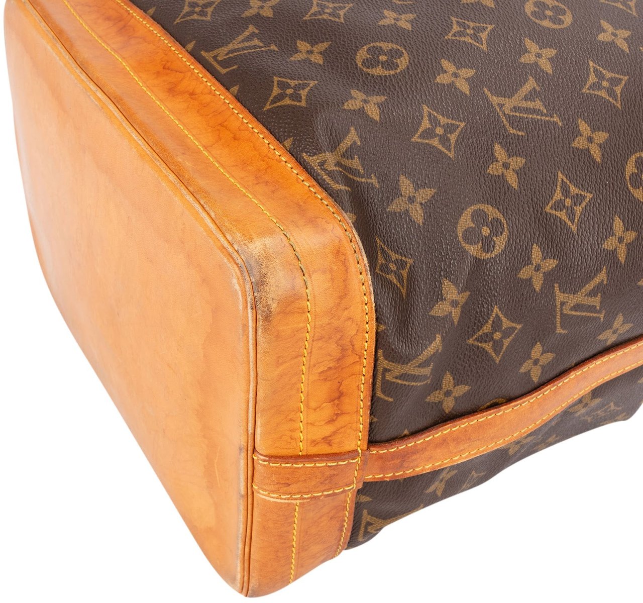 Louis Vuitton Louis Vuitton Monogram Canvas Sac Noé Grande Shoulder Bag Bruin