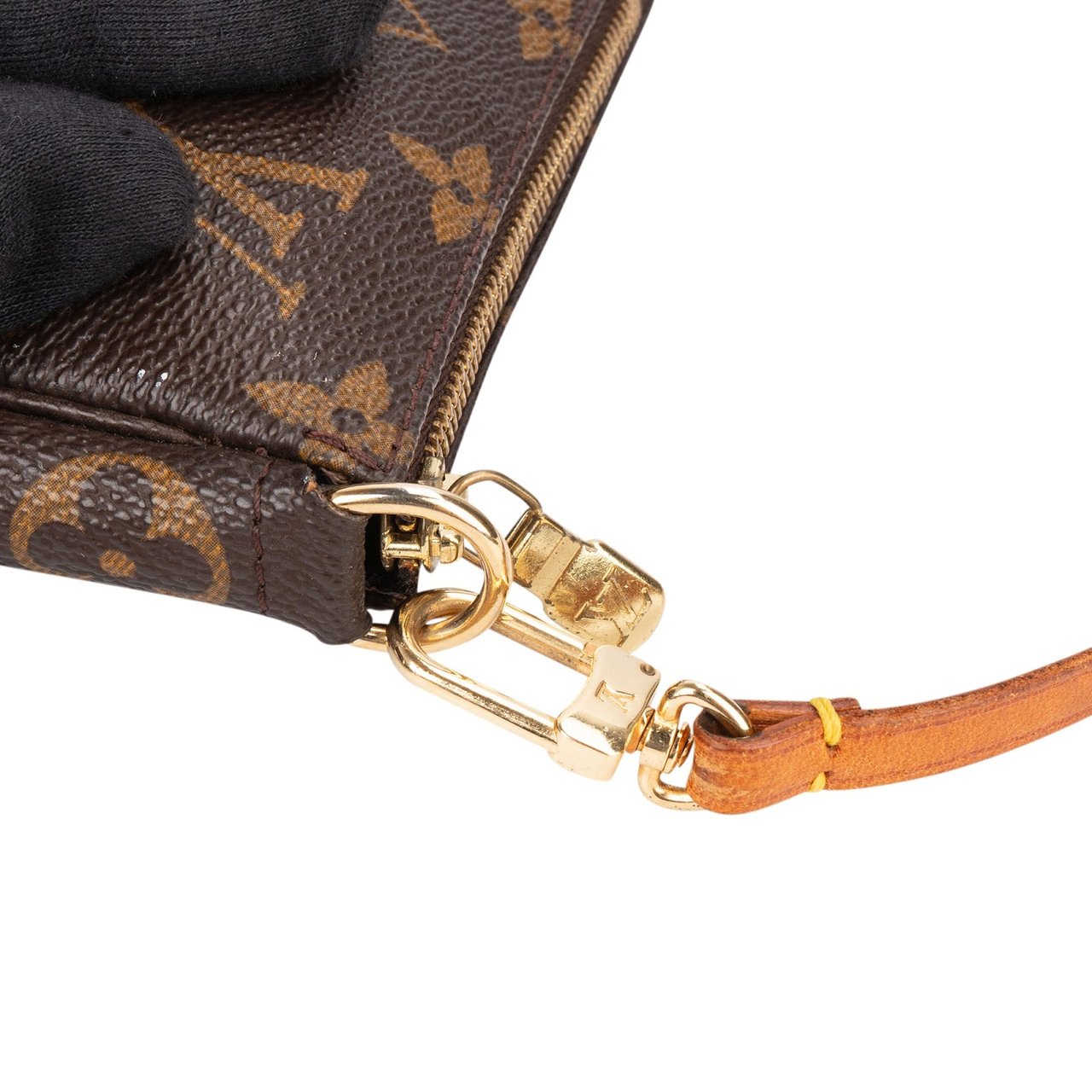 Louis Vuitton Louis Vuitton Monogram Canvas Pochette Accessoires Handbag Bruin