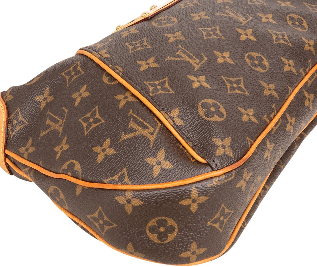 Louis Vuitton Louis Vuitton Monogram Canvas Thames GM Shoulder Bag Bruin