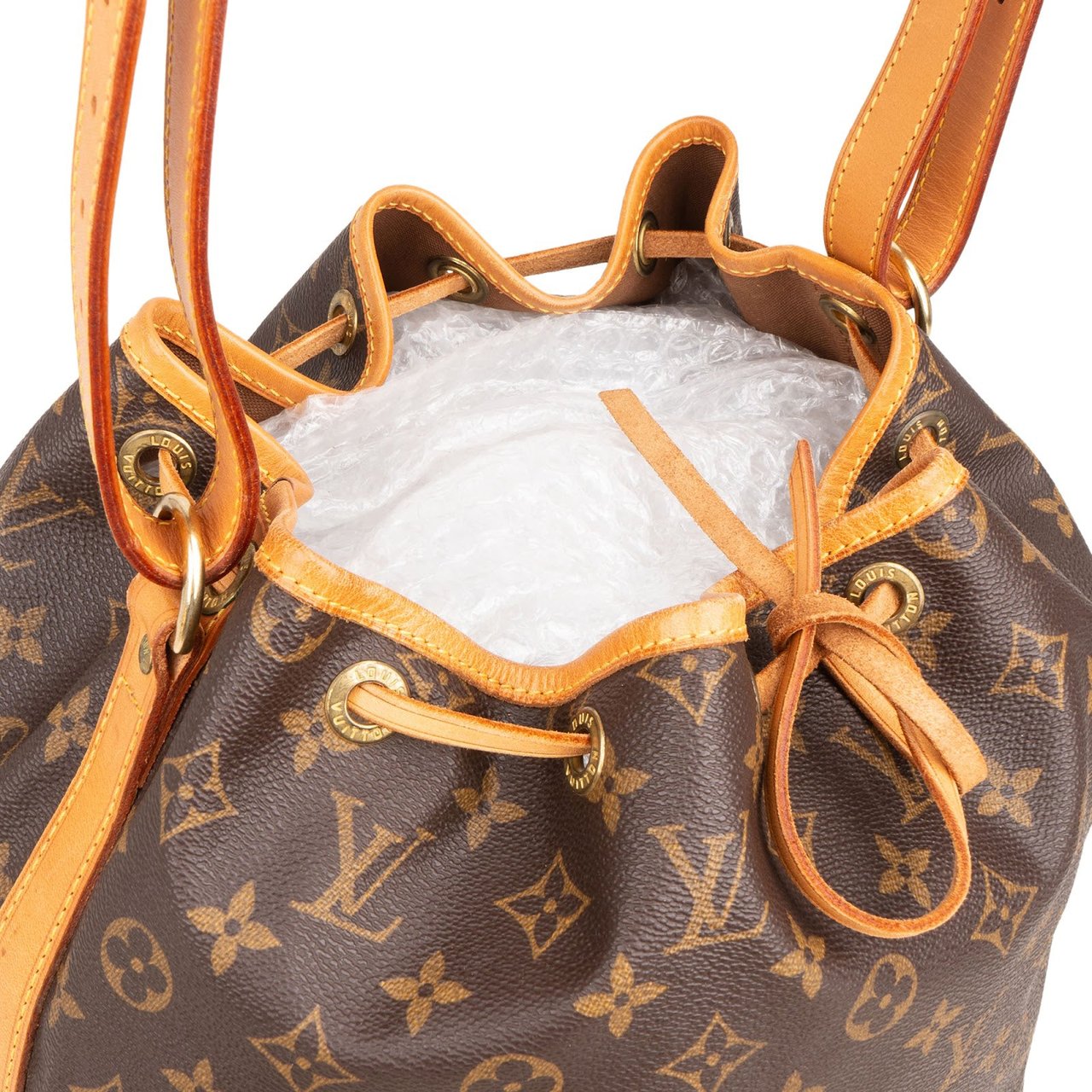 Louis Vuitton Louis Vuitton Monogram Canvas Sac Noé Grande Shoulder Bag Bruin