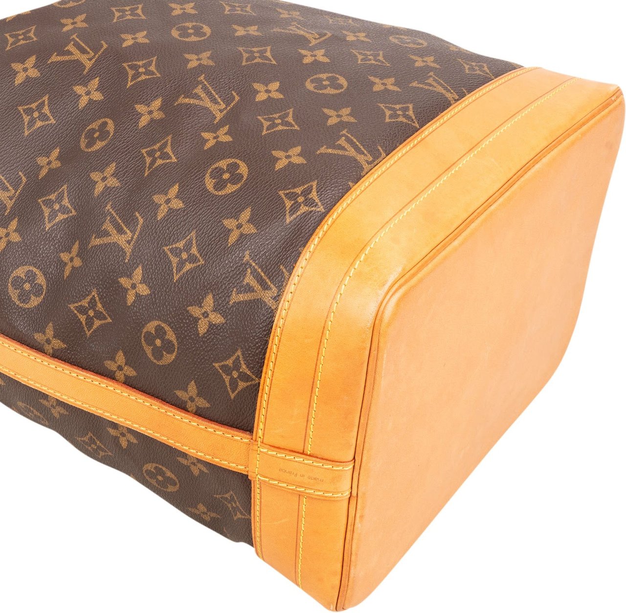 Louis Vuitton Louis Vuitton Monogram Canvas Sac Noé Grande Shoulder Bag Bruin
