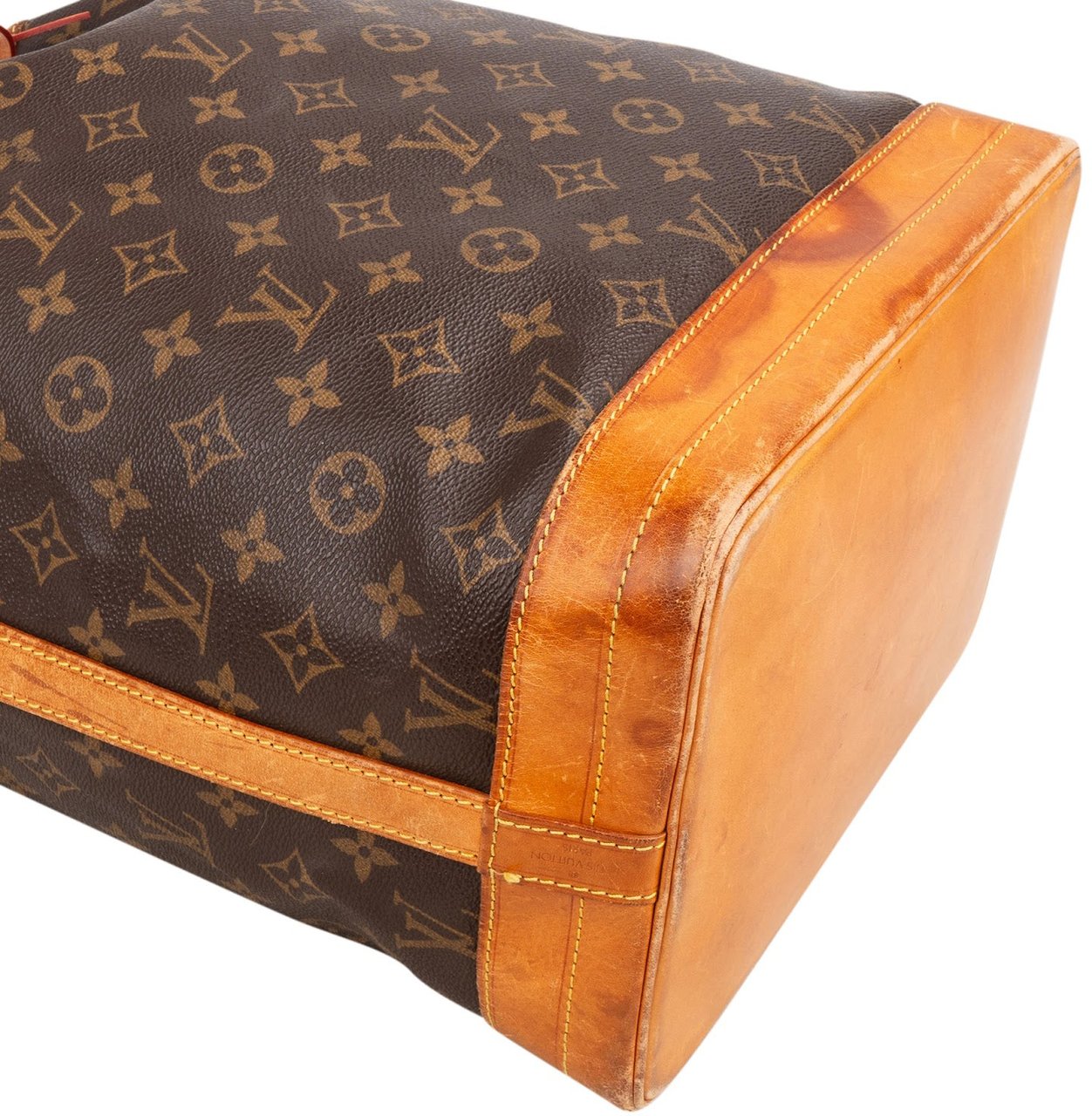 Louis Vuitton Louis Vuitton Monogram Canvas Sac Noé Grande Shoulder Bag Bruin