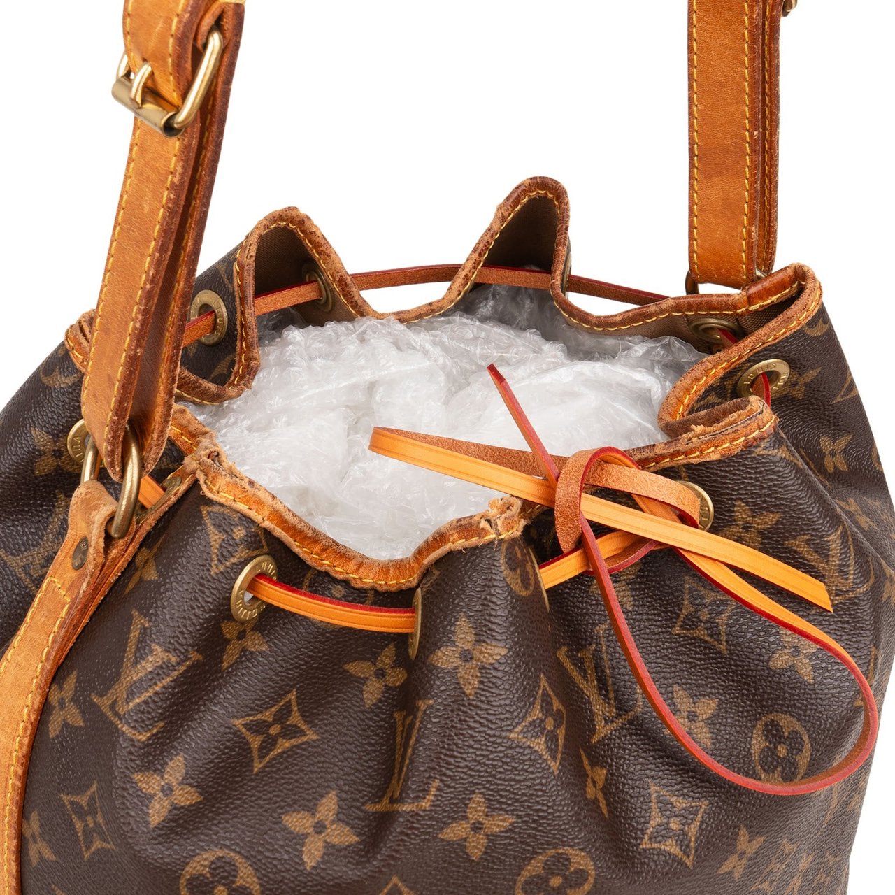 Louis Vuitton Louis Vuitton Monogram Canvas Sac Noé Grande Shoulder Bag Bruin