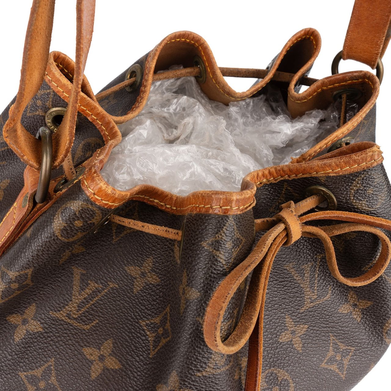 Louis Vuitton Monogram Canvas Sac Noé Grande Shoulder Bag Bruin