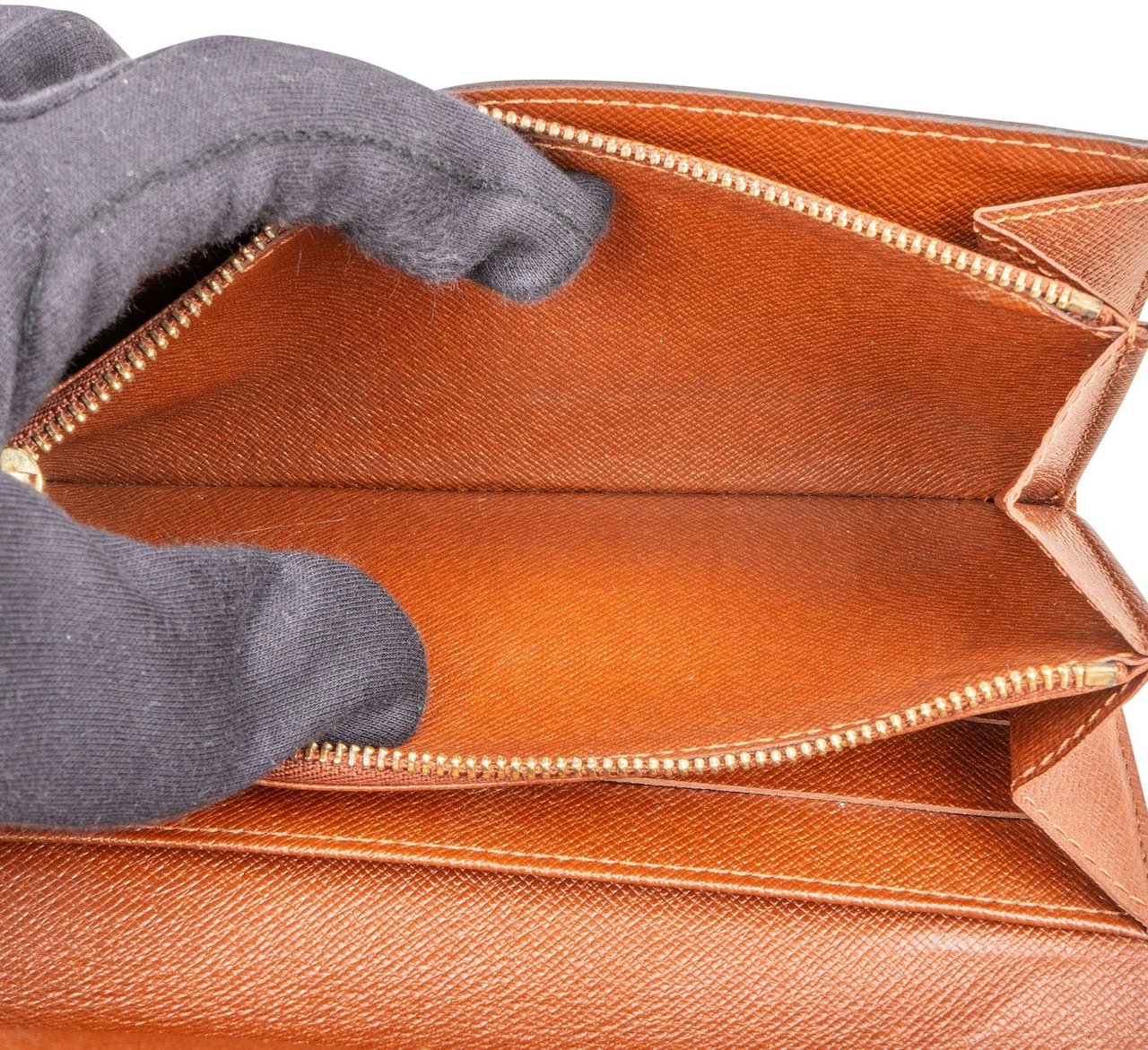Louis Vuitton Monogram Canvas Sarah Wallet Bruin