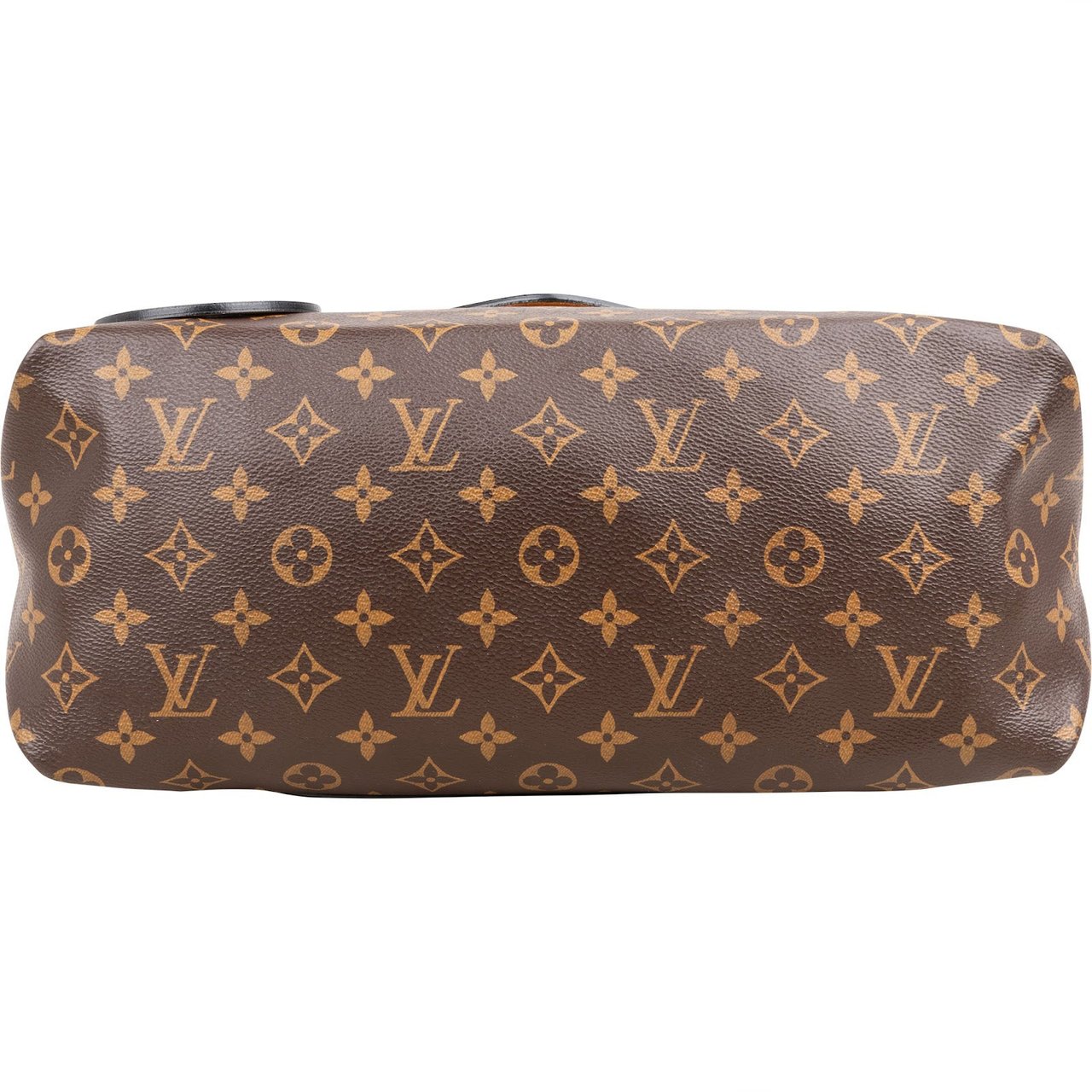 Louis Vuitton Louis Vuitton Monogram Canvas Beaubourg MM Handbag M43953 Bruin