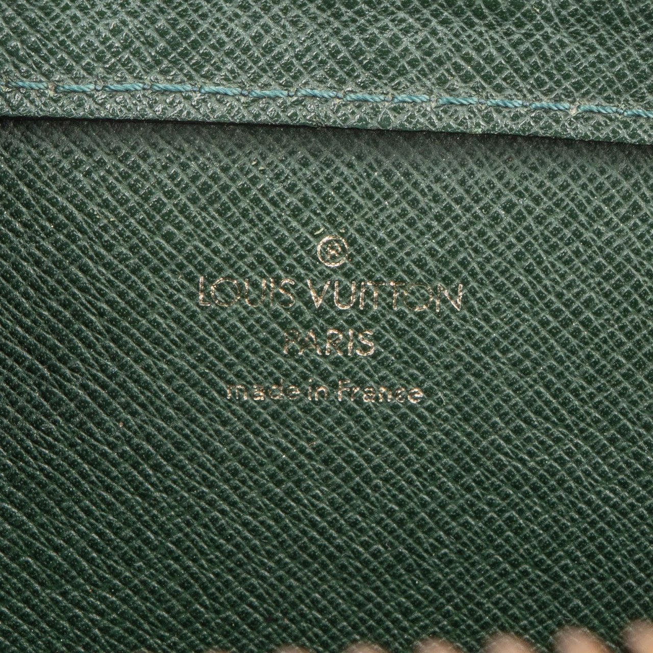 Louis Vuitton Louis Vuitton Green Taiga Leather Baikal Clutch Bag Groen