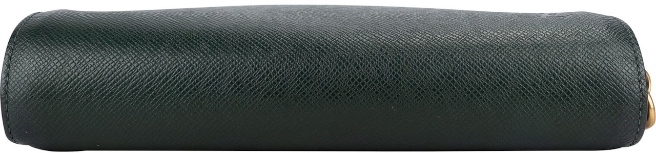 Louis Vuitton Louis Vuitton Green Taiga Leather Baikal Clutch Bag Groen