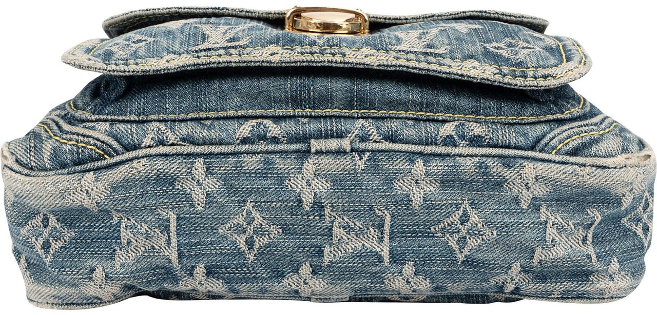 Louis Vuitton Louis Vuitton Monogram Denim Crossbody Bum Bag Blauw