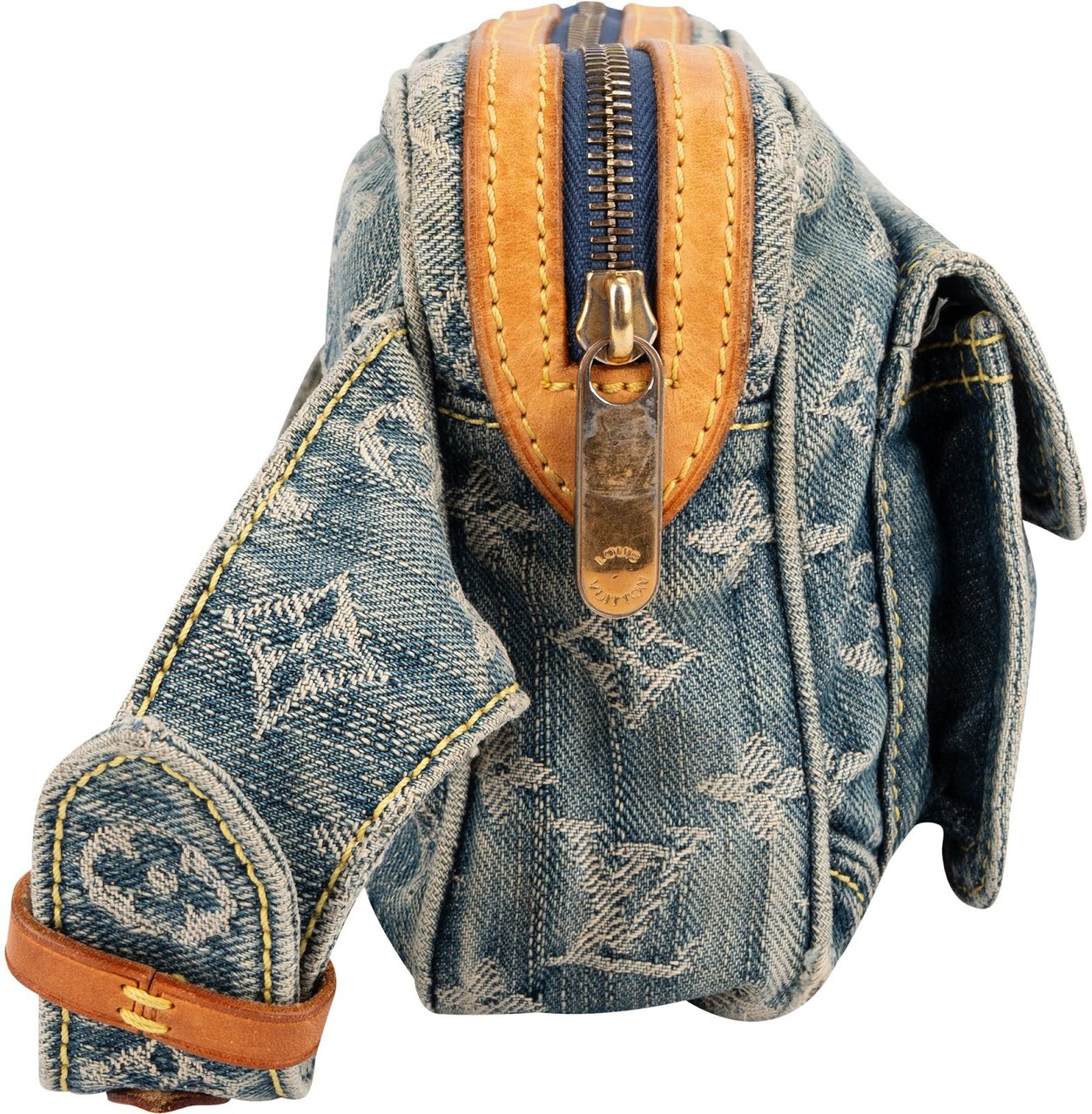Louis Vuitton Louis Vuitton Monogram Denim Crossbody Bum Bag Blauw