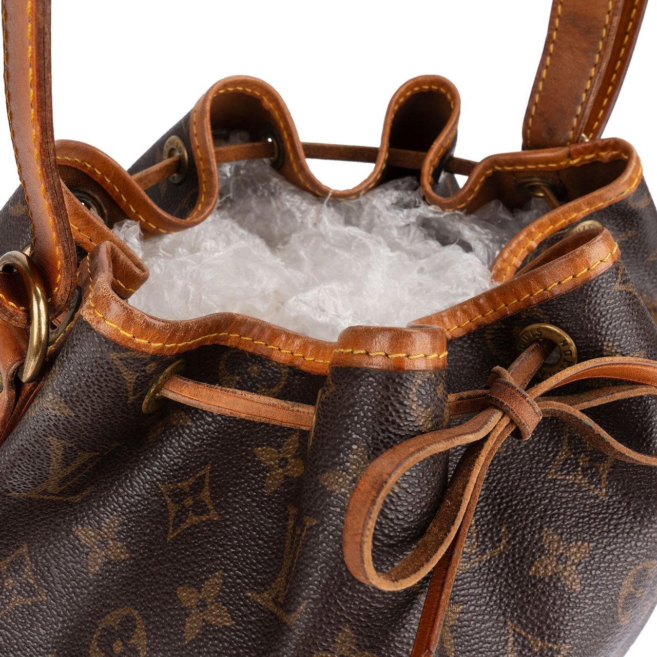 Louis Vuitton Louis Vuitton Monogram Canvas Sac Noé Grande Shoulder Bag Bruin