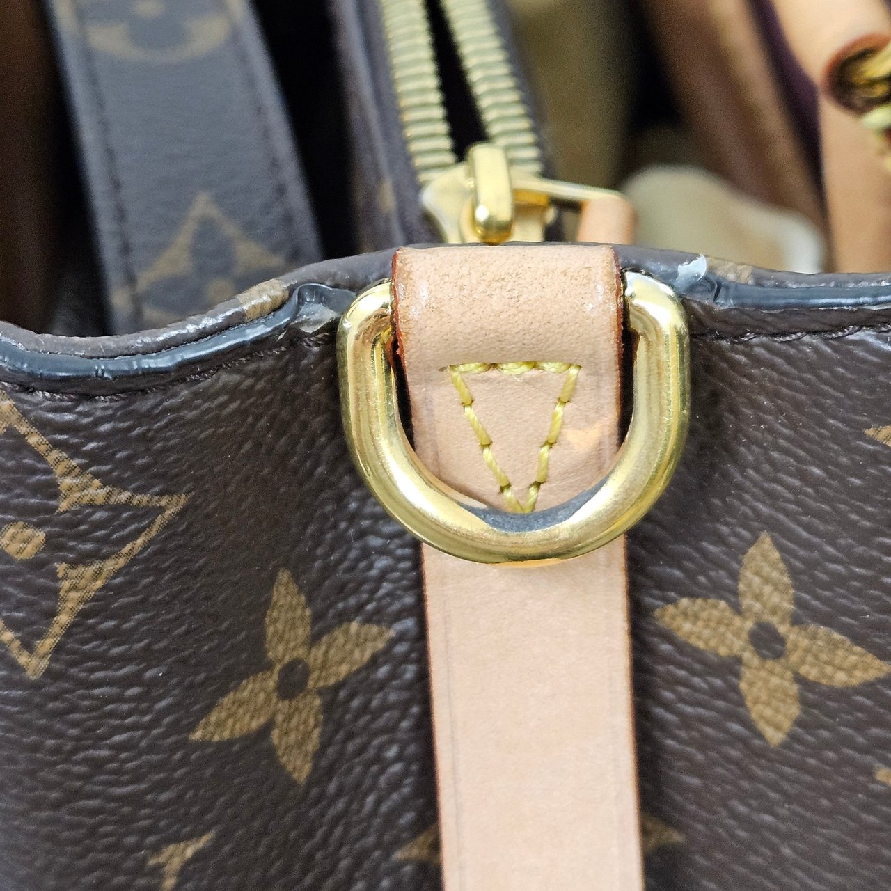 Louis Vuitton Monogram Canvas Montaigne PM Handbag Bruin