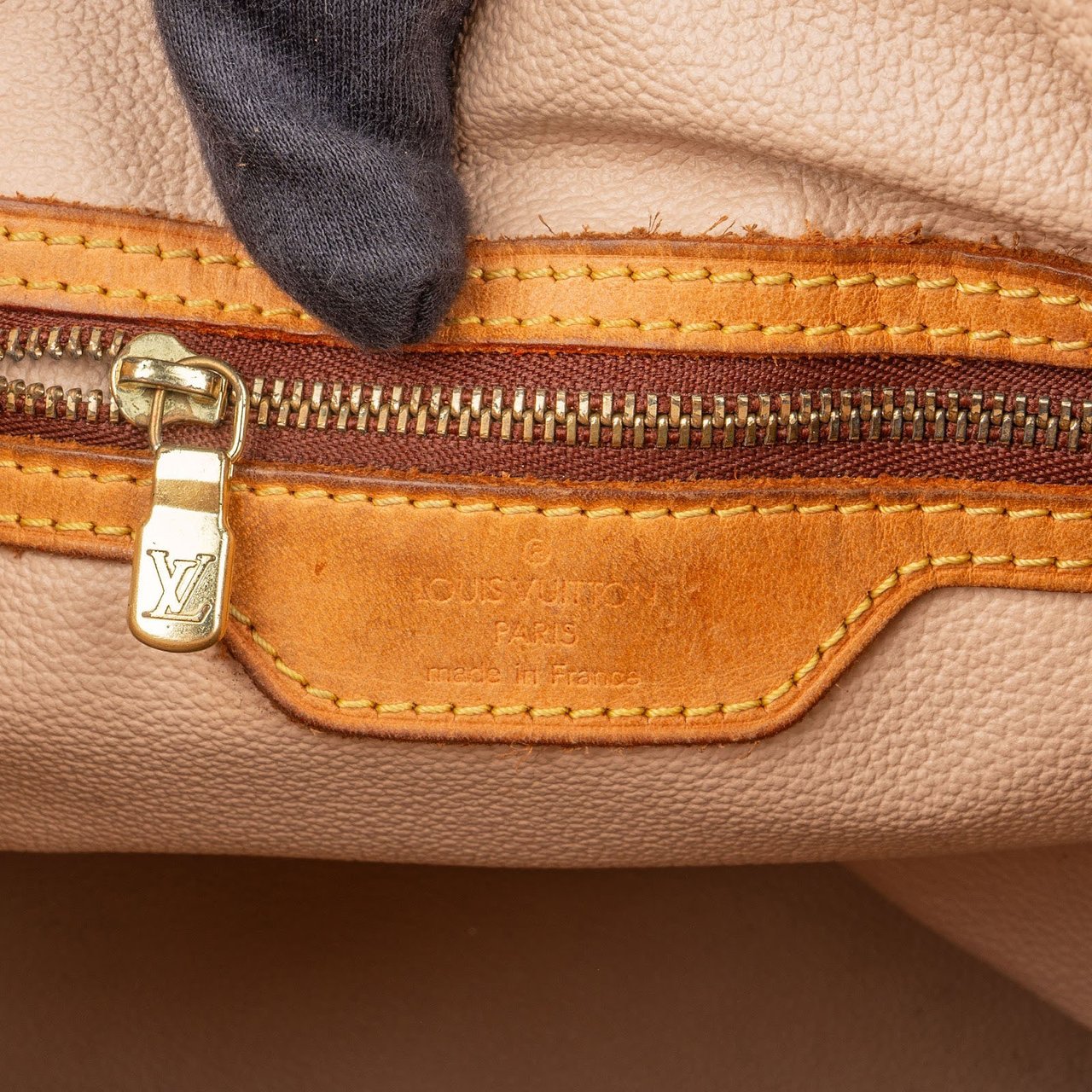 Louis Vuitton Monogram Canvas Bucket PM Shoulder Bag Bruin