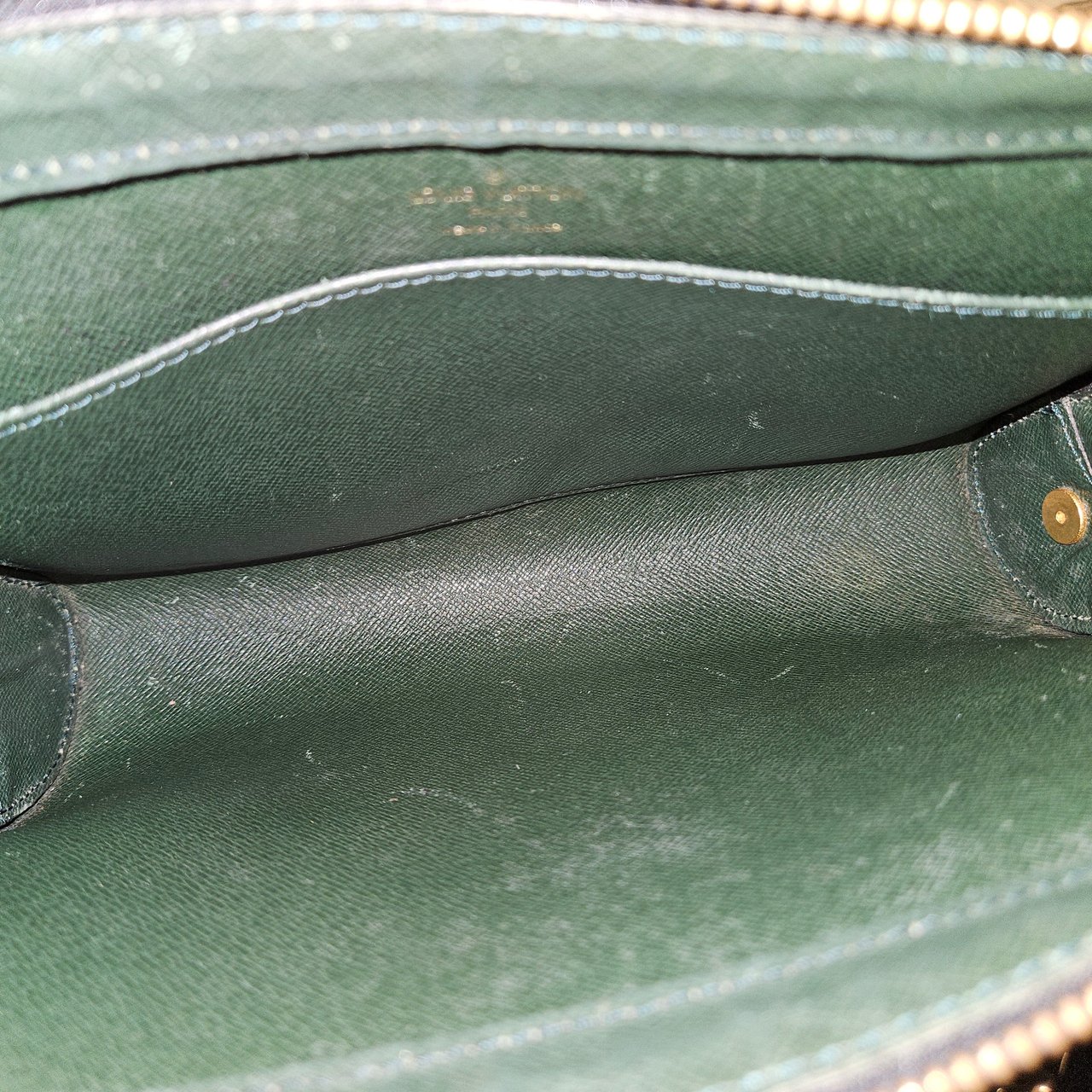 Louis Vuitton Green Taiga Leather Baikal Clutch Bag Groen