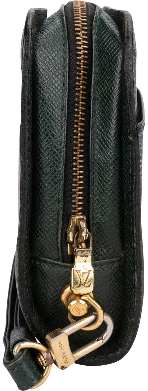 Louis Vuitton Green Taiga Leather Baikal Clutch Bag Groen