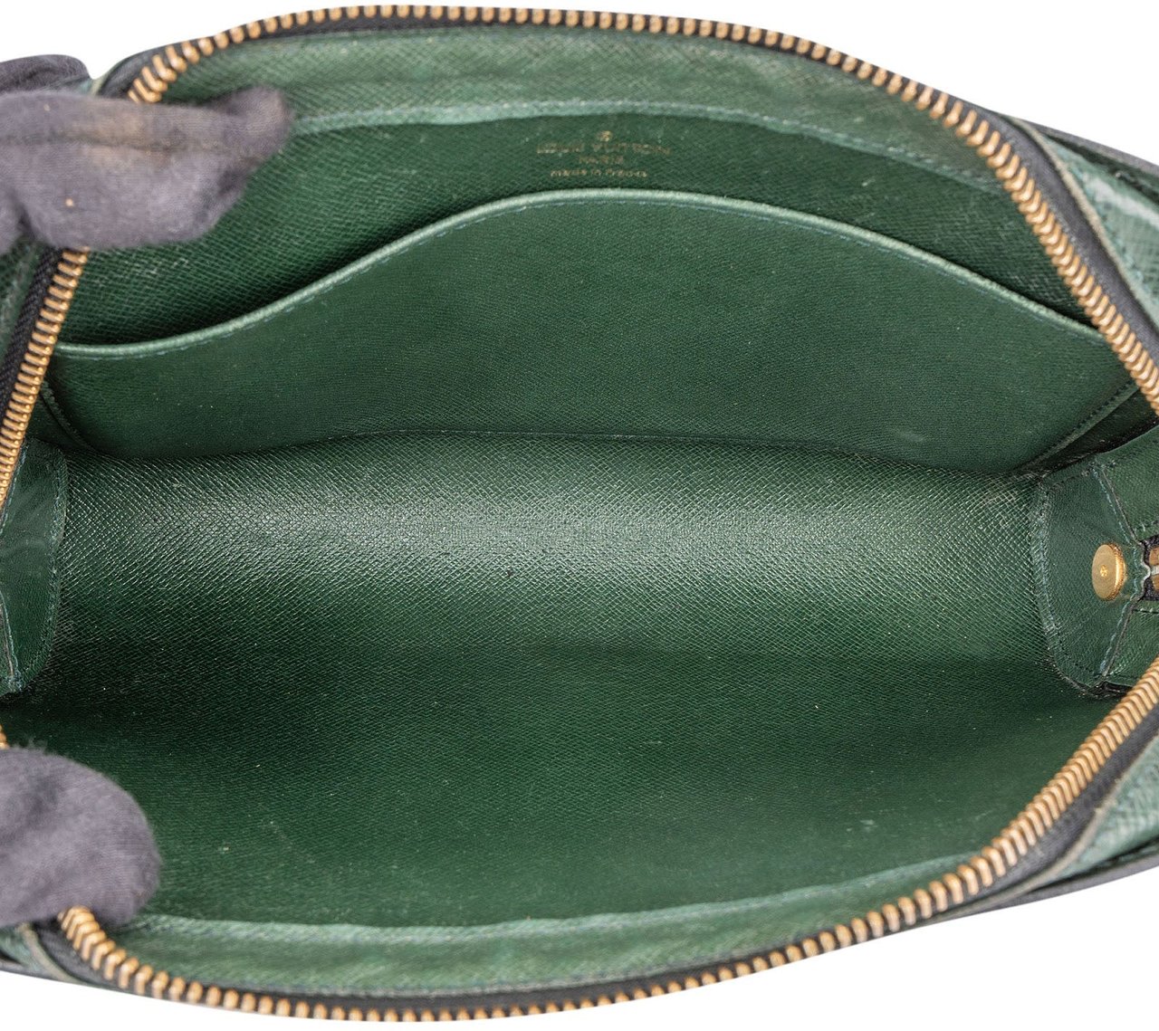 Louis Vuitton Green Taiga Leather Baikal Clutch Bag Groen