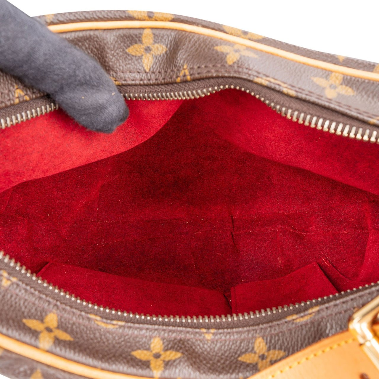 Louis Vuitton Monogram Canvas Croissant MM Shoulder Bag Bruin