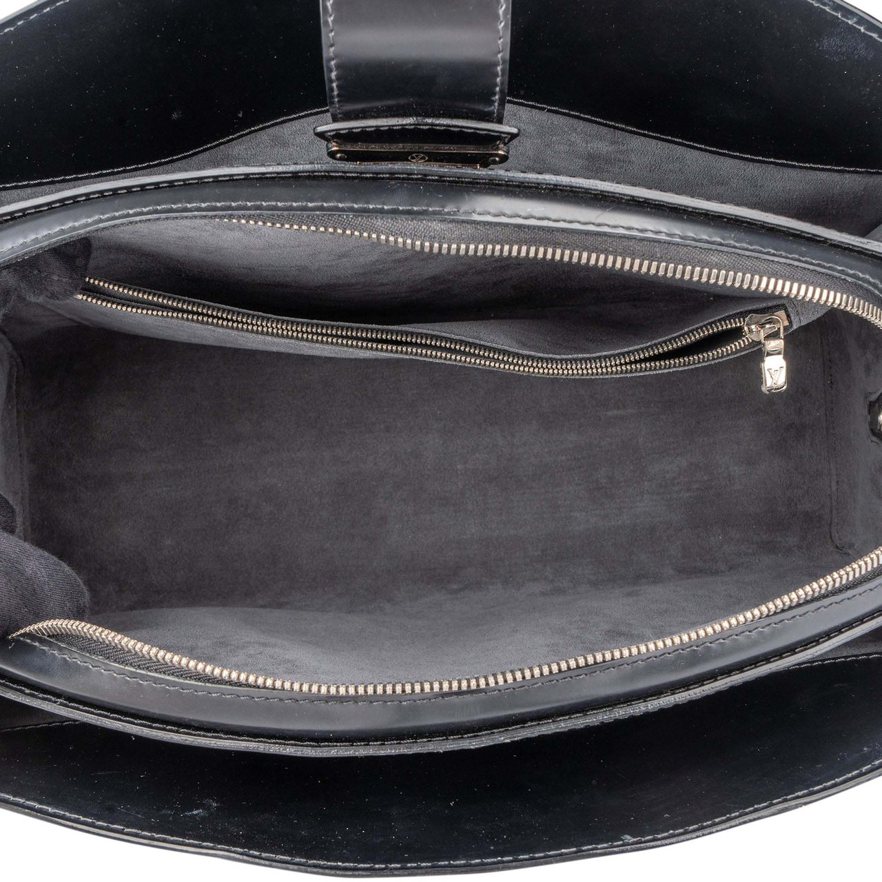 Louis Vuitton Louis Vuitton Noir Epi Leather Pont Neuf Handbag Divers