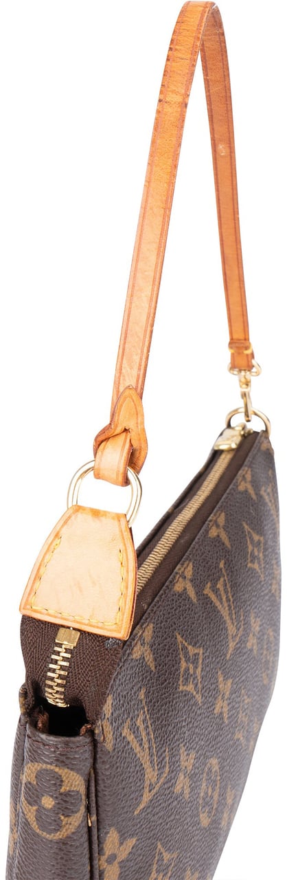 Louis Vuitton Louis Vuitton Canvas Monogram Pochette Accessoire Handbag Bruin