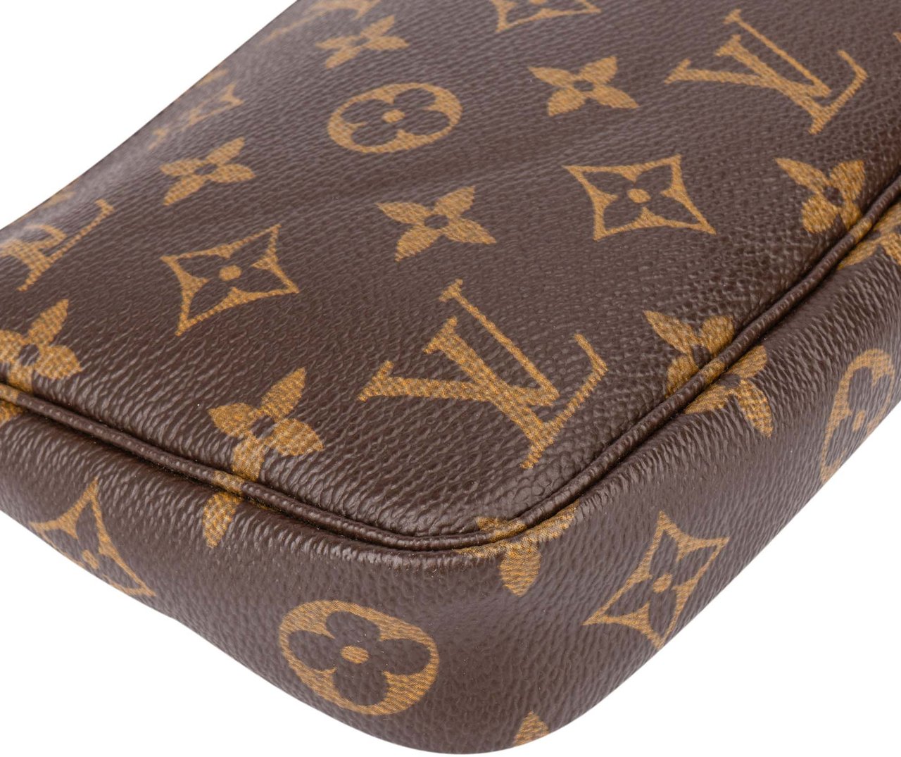 Louis Vuitton Louis Vuitton Canvas Monogram Pochette Accessoire Handbag Divers