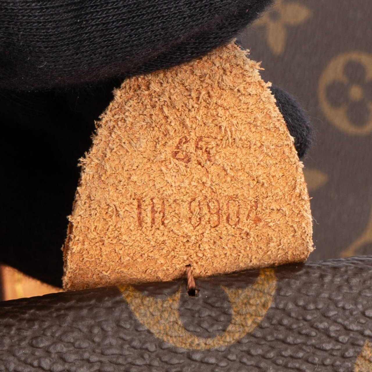 Louis Vuitton Monogram Canvas Sac Souple 45 Travel Bag Bruin