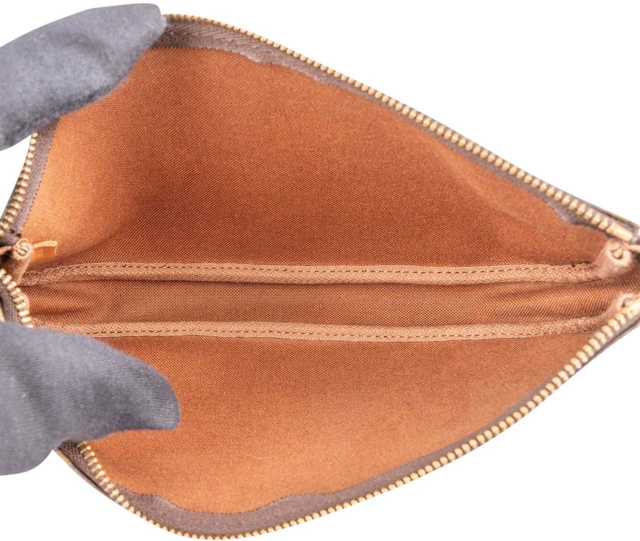 Louis Vuitton Monogram Canvas Pochette Accessoires Handbag Bruin