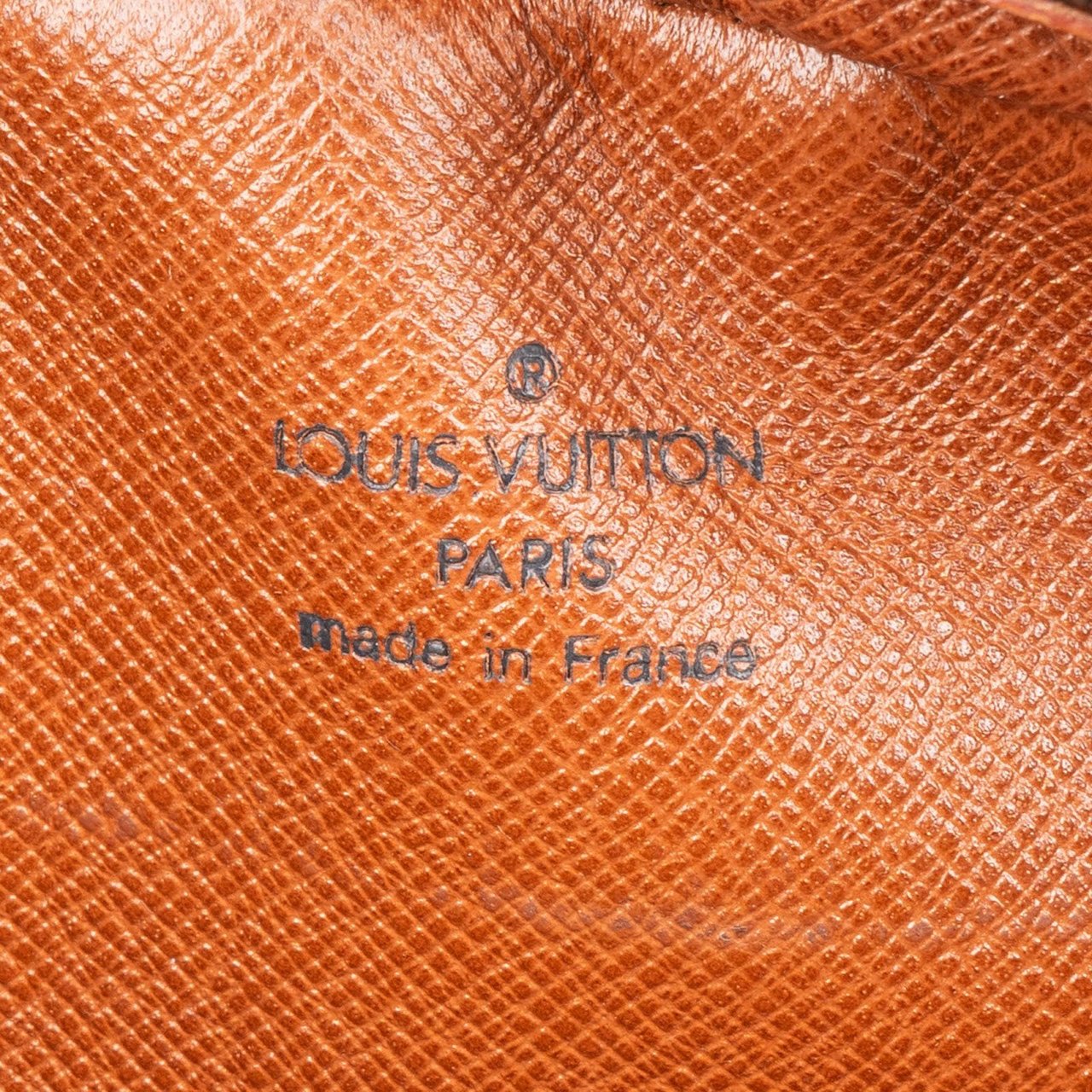 Louis Vuitton Monogram Canvas Compiegne 23 Clutch Bruin