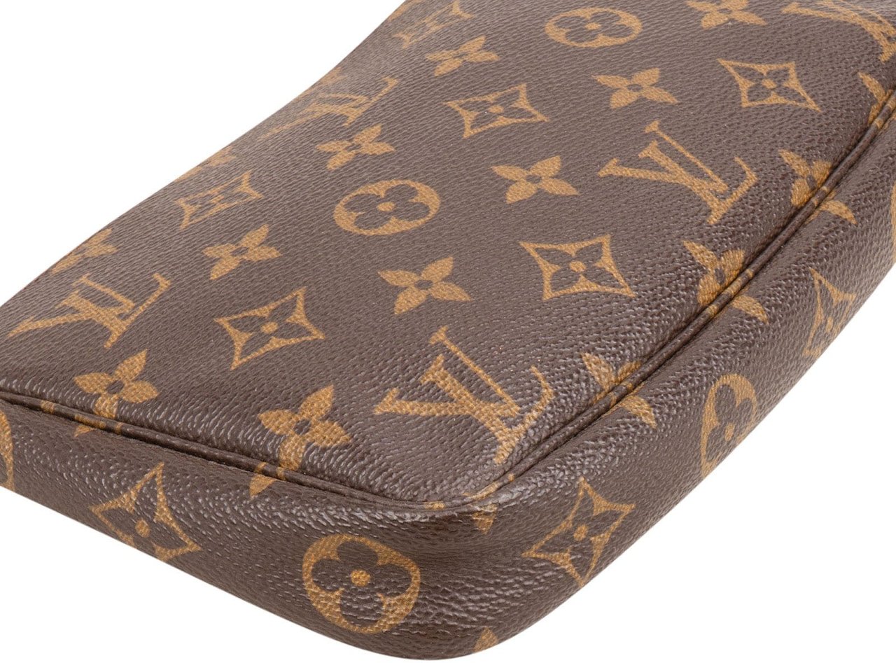 Louis Vuitton Monogram Canvas Pochette Accessoires Handbag Bruin