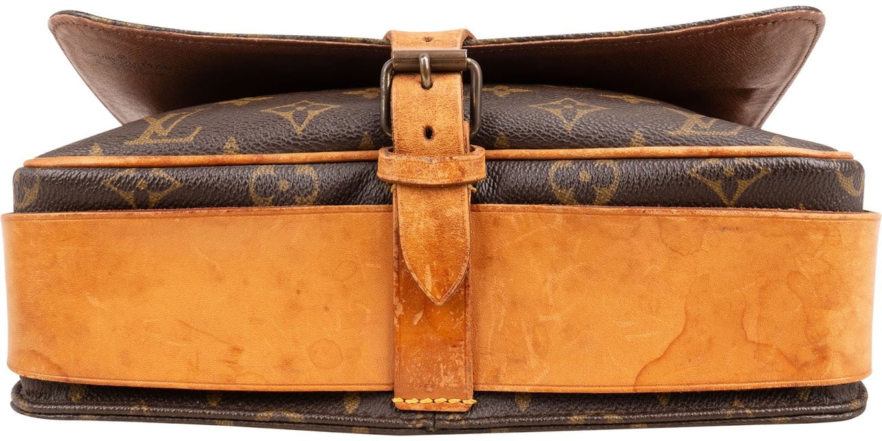Louis Vuitton Louis Vuittonn Monogram Canvas Cartouchiere GM Crossbody Bag Bruin