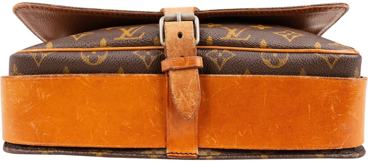 Louis Vuitton Monogram Canvas Cartouchiere GM Crossbody Bag Bruin