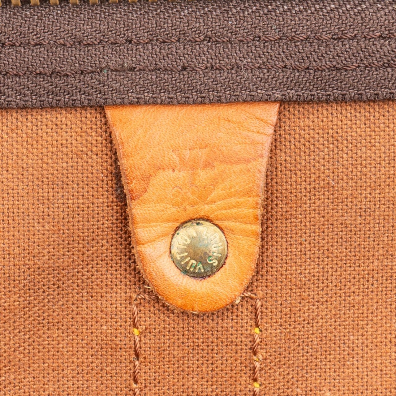 Louis Vuitton Monogram Canvas Keepall 55 Bandoulière Travel Bag Bruin
