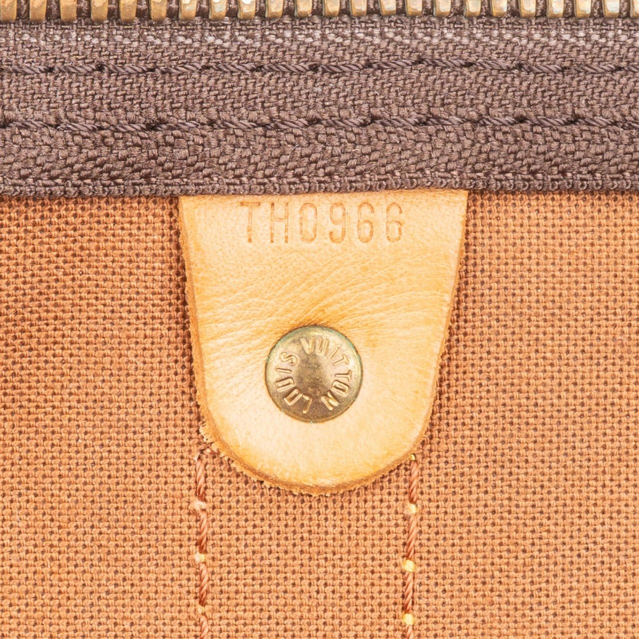 Louis Vuitton Monogram Canvas Keepall 60 Bandoulière Travel Bag Bruin