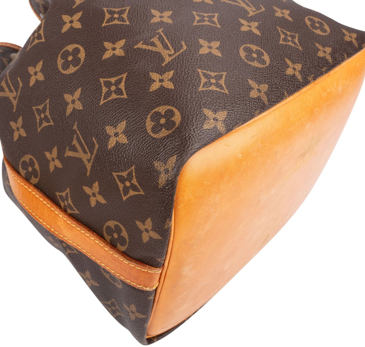 Louis Vuitton Monogram Canvas Sac Noé Petit Shoulder Bag Bruin