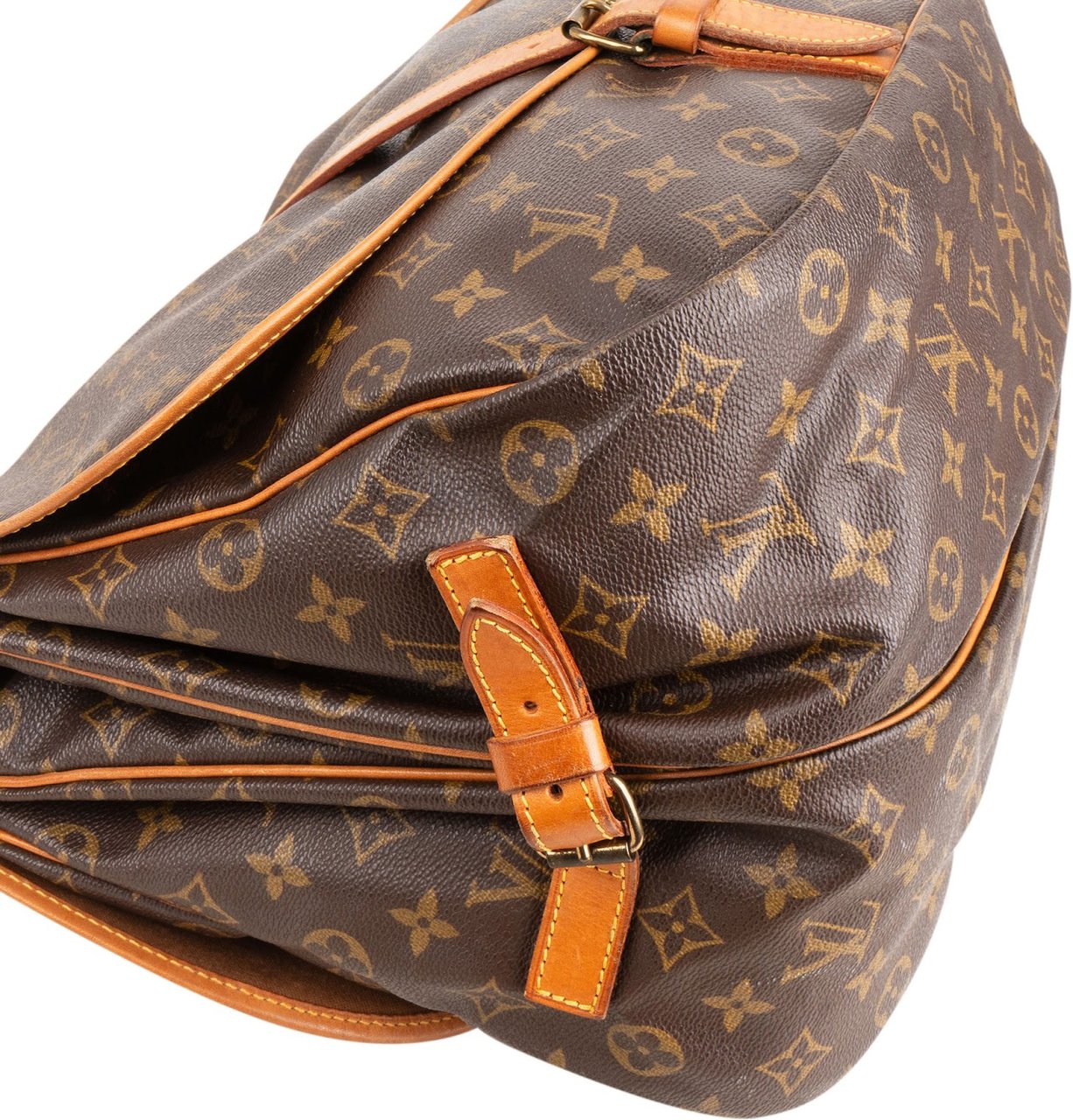 Louis Vuitton Monogram Canvas Saumur 35 Crossbody Bag Bruin