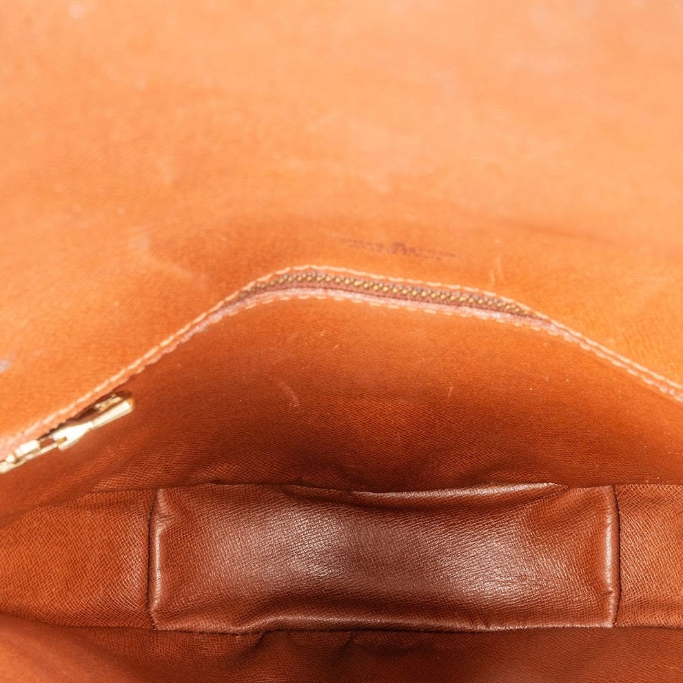 Louis Vuitton Monogram Canvas Chantilly GM Crossbody Bag Bruin