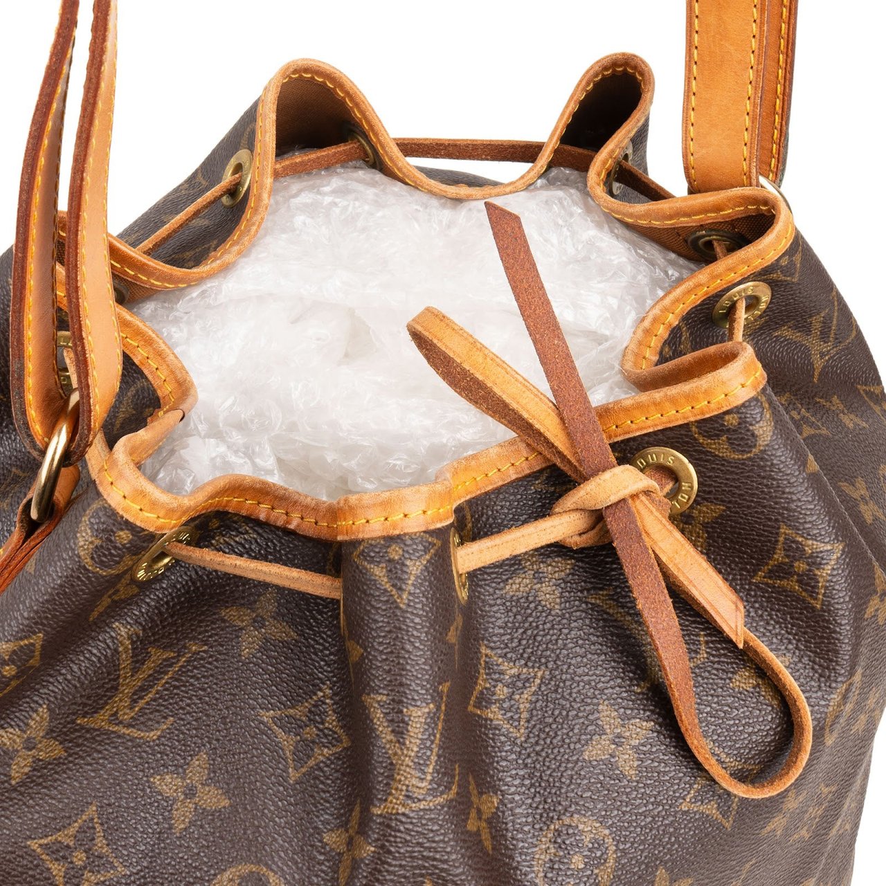 Louis Vuitton Monogram Canvas Sac Noé Grande Shoulder Bag Bruin