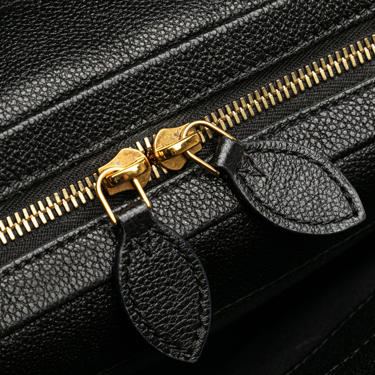 Louis Vuitton Monogram Empreinte Vosges MM Zwart