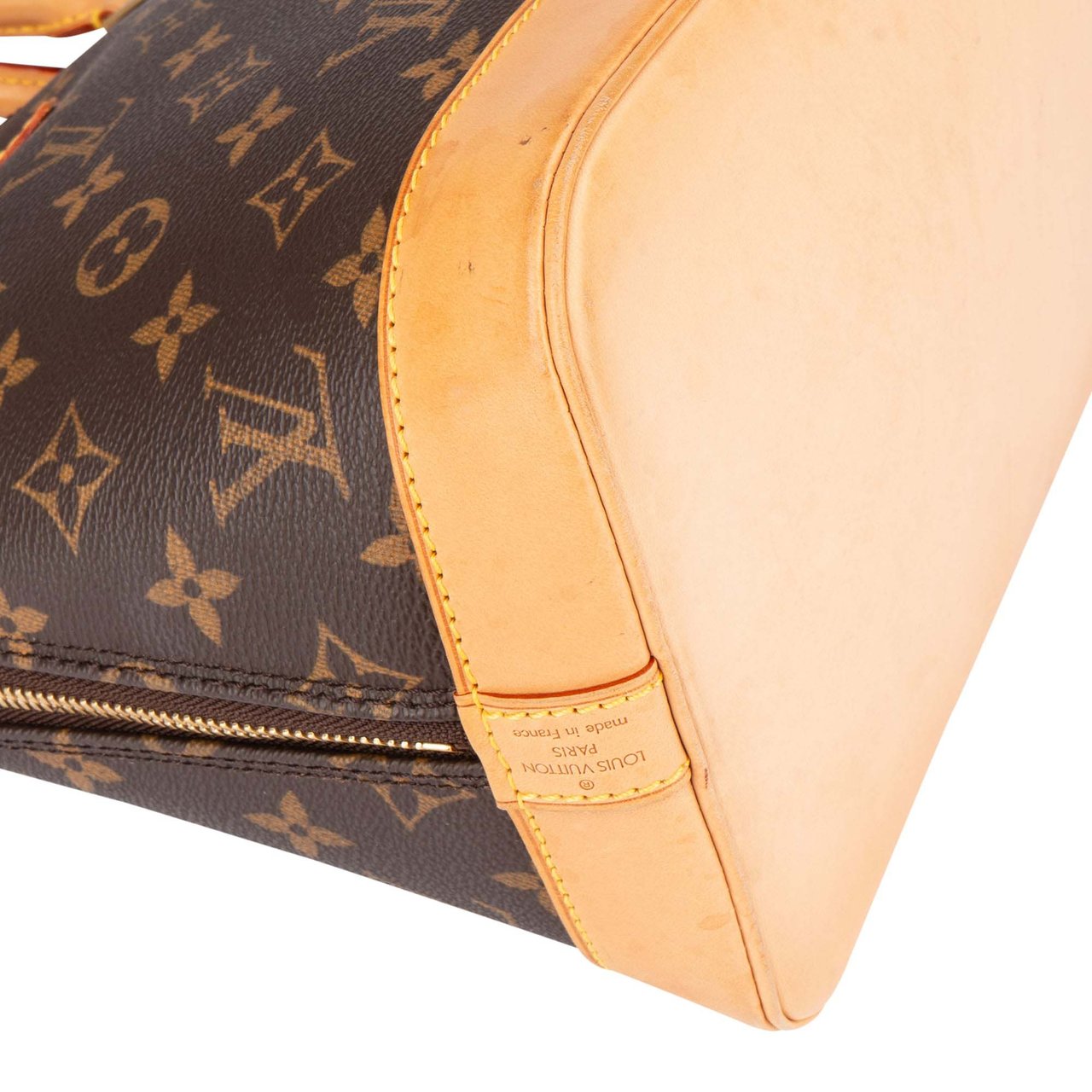 Louis Vuitton Louis Vuitton Canvas Monogram Alma PM Handbag Divers