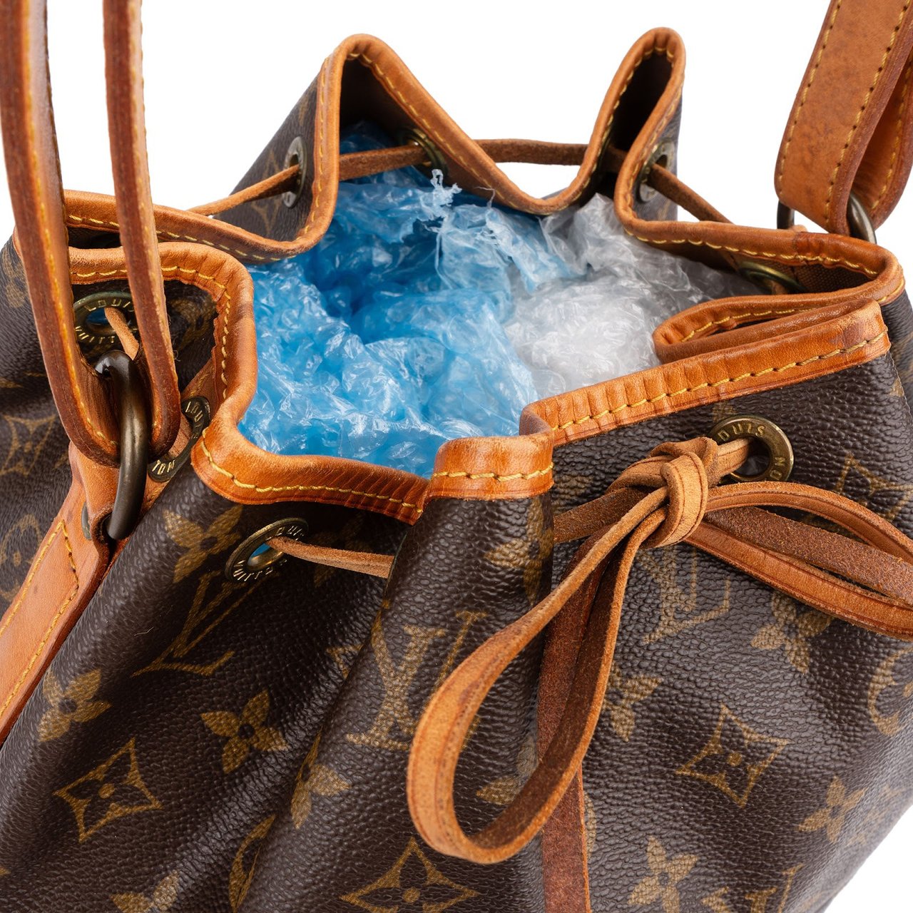 Louis Vuitton Monogram Canvas Sac Noé Petit Shoulder Bag Bruin