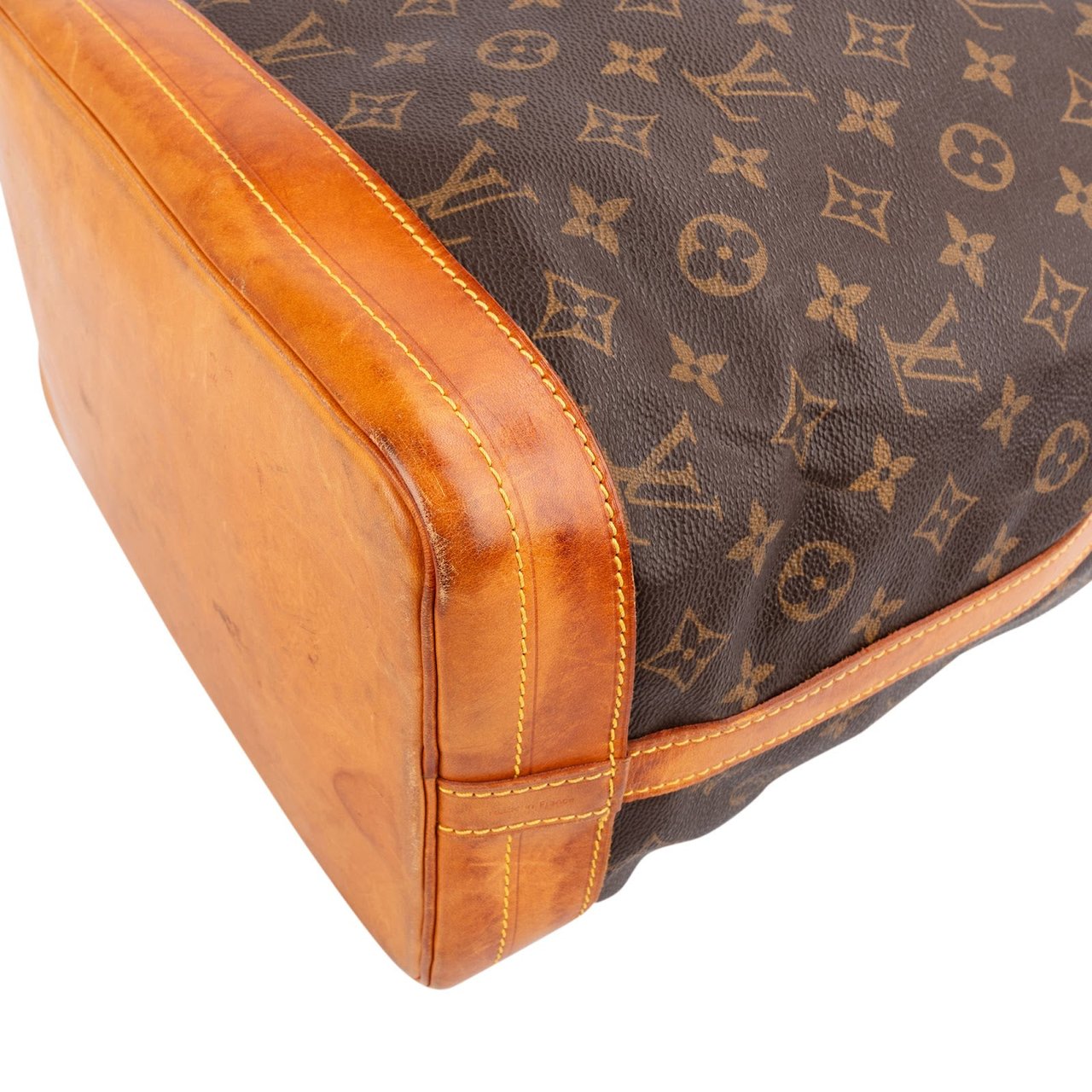 Louis Vuitton Monogram Canvas Sac Noé Grande Shoulder Bag Bruin