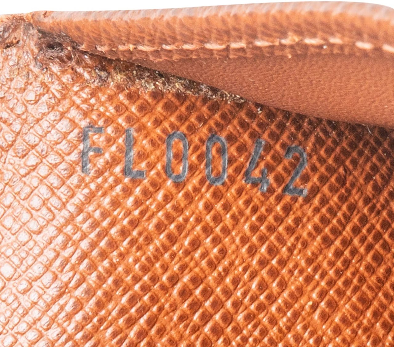Louis Vuitton Monogram Canvas Sarah Wallet Bruin