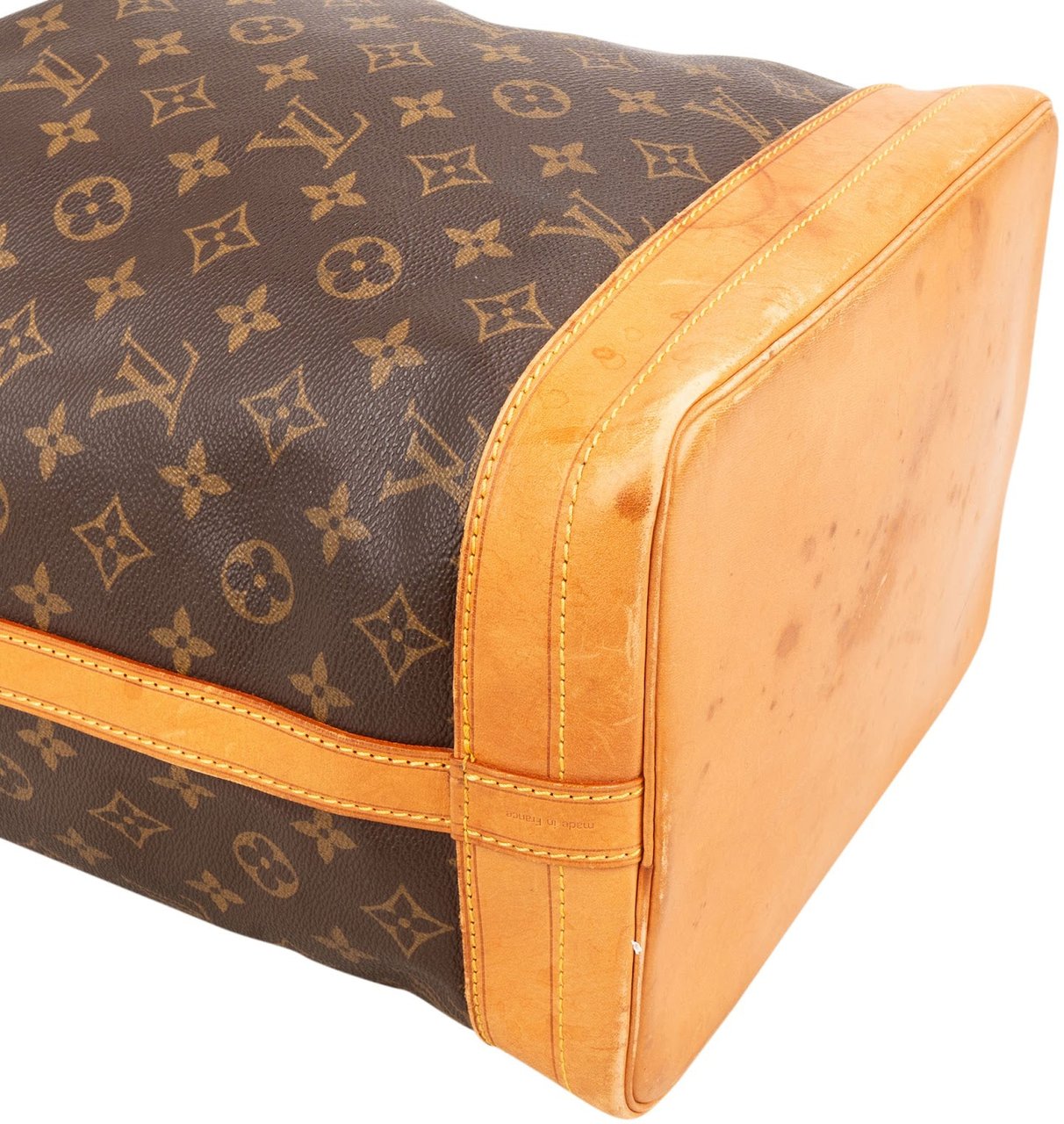 Louis Vuitton Monogram Canvas Sac Noé Grande Shoulder Bag Bruin