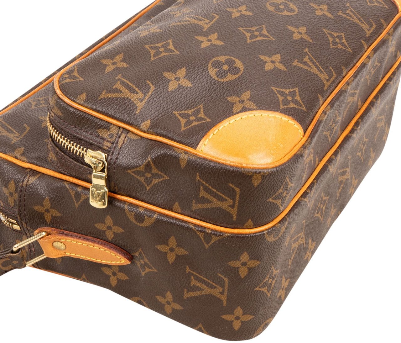 Louis Vuitton Monogram Canvas Nile Crossbody Bag Bruin