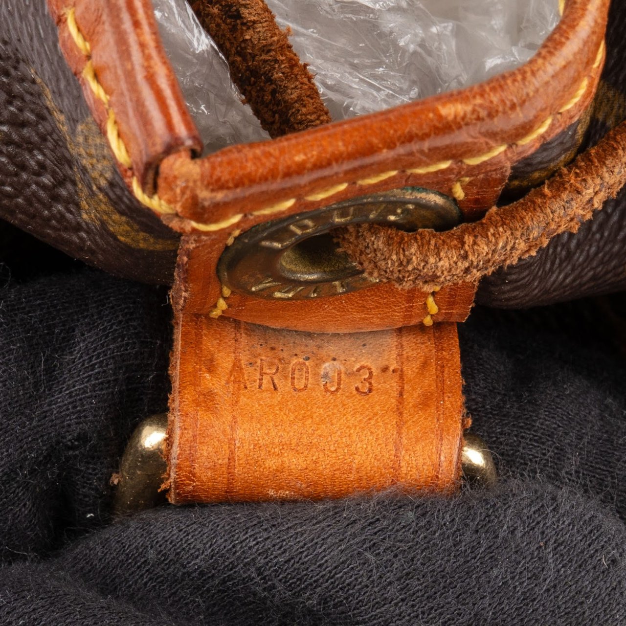 Louis Vuitton Monogram Canvas Sac Noé Petit Shoulder Bag Bruin