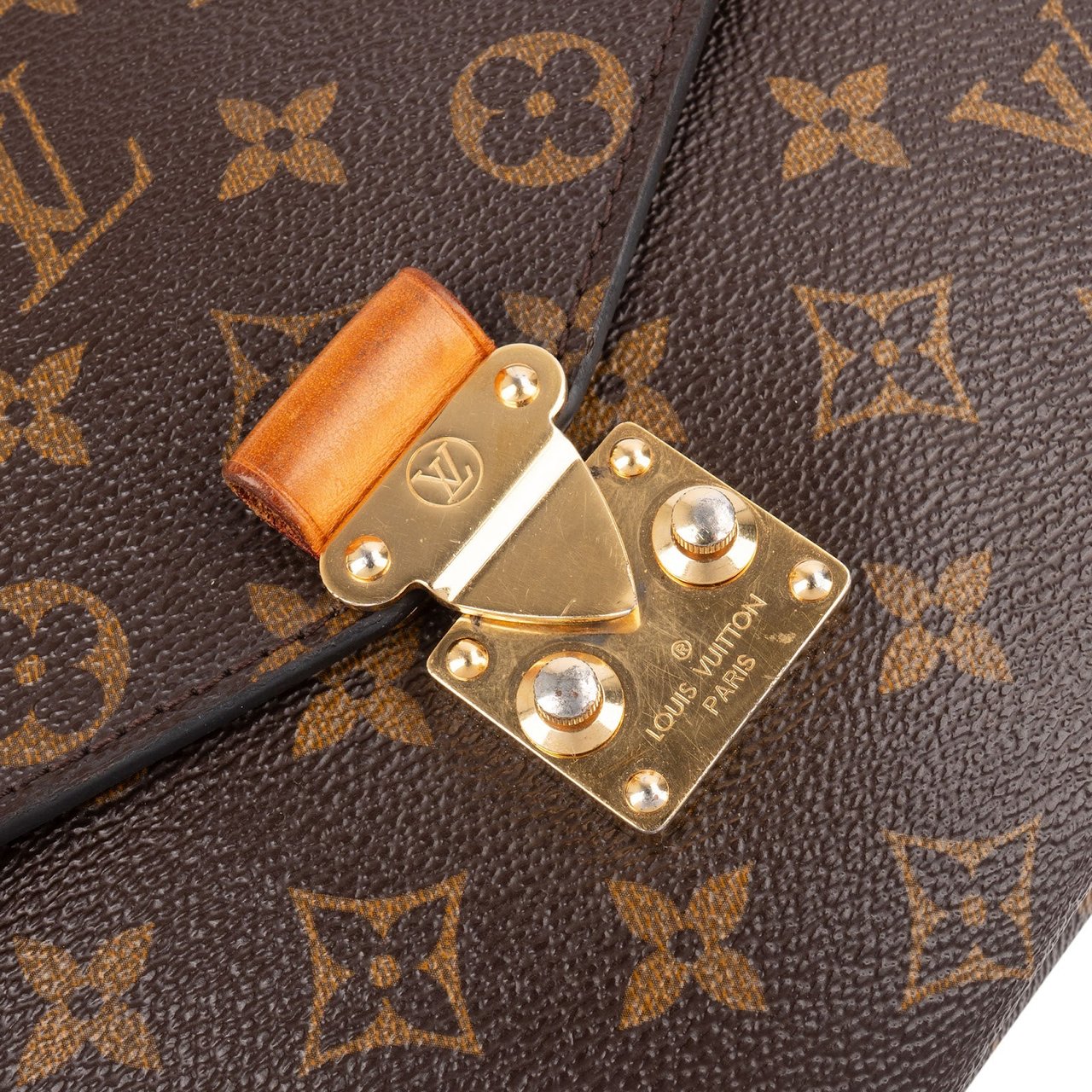 Louis Vuitton Monogram Canvas Pochette Métis Handbag Bruin