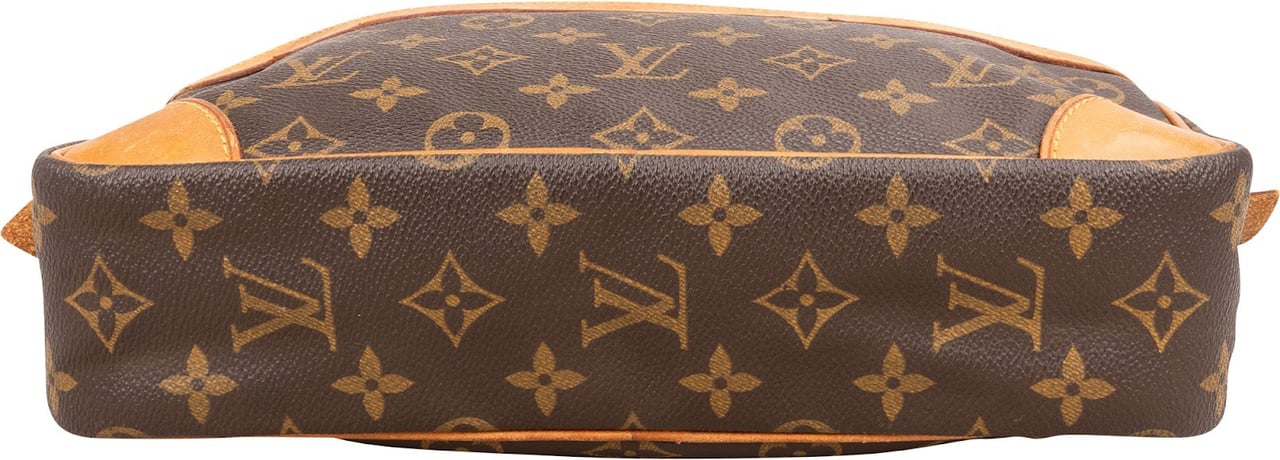 Louis Vuitton Monogram Canvas Compiegne 28 Clutch Bruin