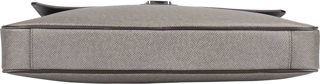 Louis Vuitton Louis Vuitton Taiga Leather Vassili PM Business Handbag Divers