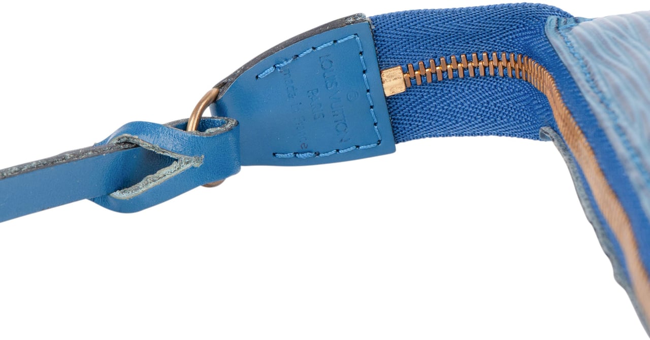 Louis Vuitton Bleu Epi Leather Pochette Accessoire Handbag Blauw